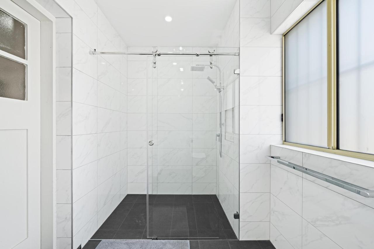 Burwood New 2 Bedroom 2 Bath Apt Free Parking Sydney Exterior photo