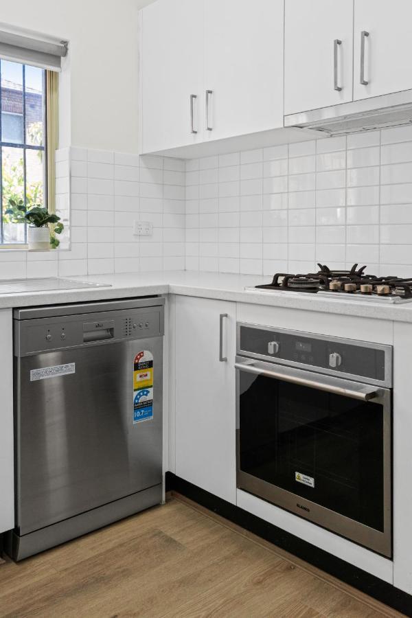 Burwood New 2 Bedroom 2 Bath Apt Free Parking Sydney Exterior photo